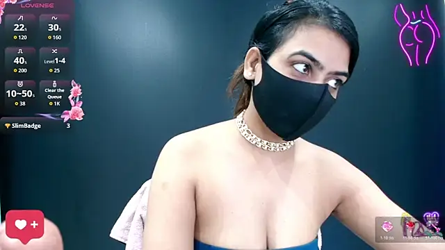 DesiZoya live XXX chat