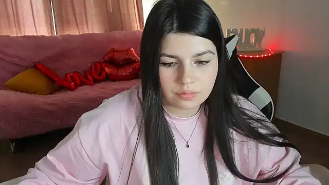 KisaModel élő XXX-chatje