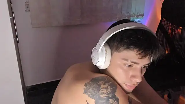 Giordano_Russo Chat XXX live