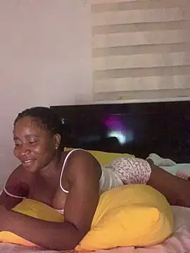XXX chat uživo modela MISSMAYSROOM