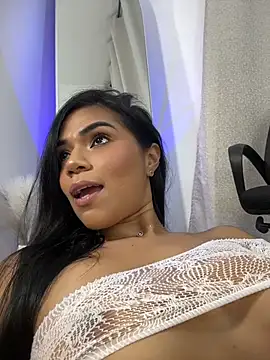 MauraGrayy Adlı Modelin Canlı XXX Sohbeti