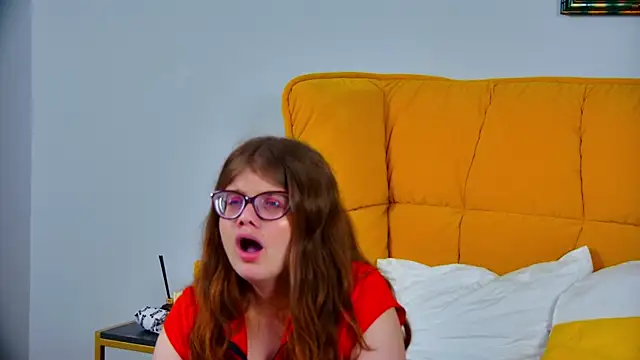 ChloeHalses Live XXX Chat