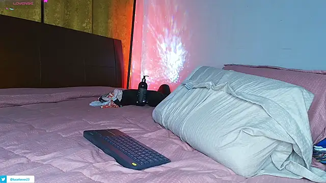 Lucaa_ferrer élő XXX-chatje