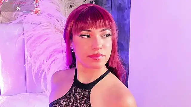 KatieRougee_'s Live XXX Chat