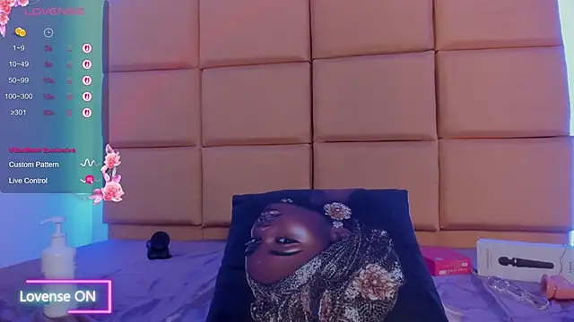 Kalessi_cam élő XXX-chatje