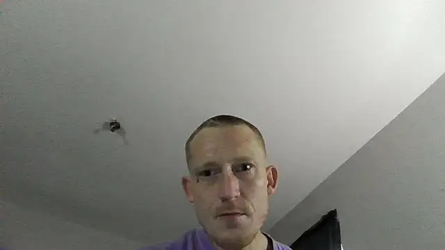 הופעת וובקאם של Lovemcurvy69