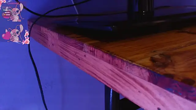 Czat XXX na żywo – Sharlott_smith