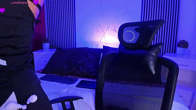 NicoleMonet1's Live XXX Chat