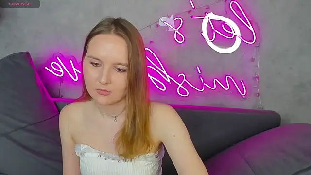 Emmaa_Kimm Chat XXX live