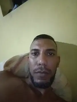 Chat +18 de UnreadyChutzpa ao vivo