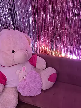 Gatalinaa111のライブXXXチャット