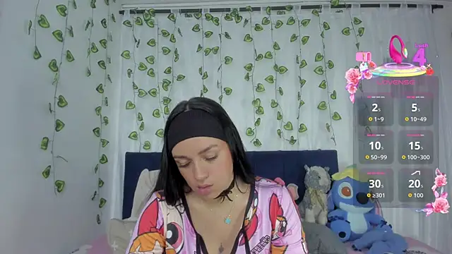 Онлайн чат XXX EmiliaRose_