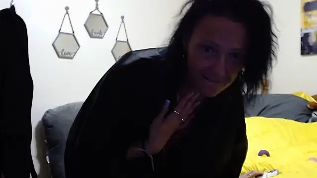 Chat +18 de sassybrunette75 ao vivo