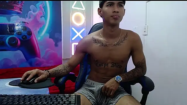 Chatroom XXX en direct de luka_big18