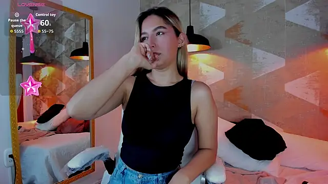 Alanaa_Cutee Live XXX-chat