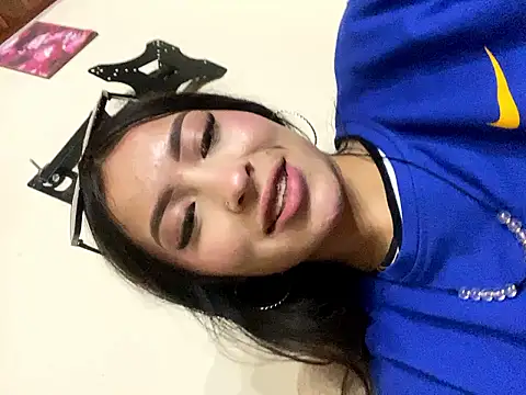 Itze_Mua Chat XXX in diretta