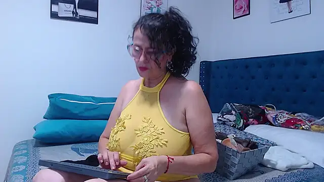 ClayrRosse Adlı Modelin Canlı XXX Sohbeti