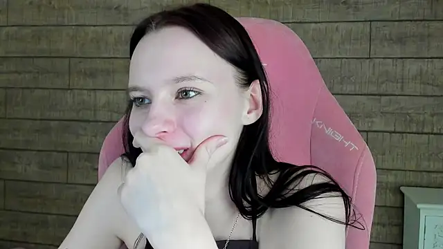 Chat +18 de ArinaKubrick ao vivo
