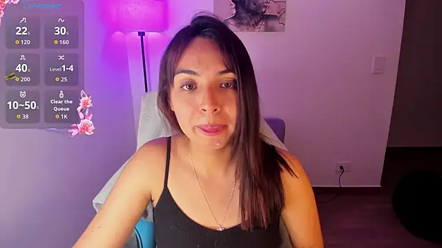 Nicole_Ss Chat XXX in diretta