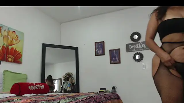 BombasticASSXXX Live XXX Chat