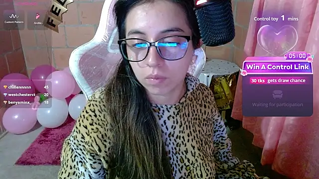 Maggie_Fox3 লাইভ XXX চ্যাট