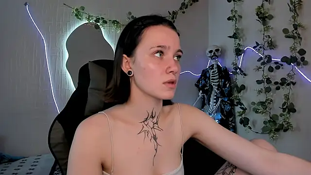 Elastikisss XXX чат на живо