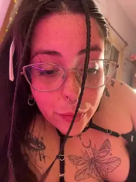 Mizztikaa's Live XXX Chat