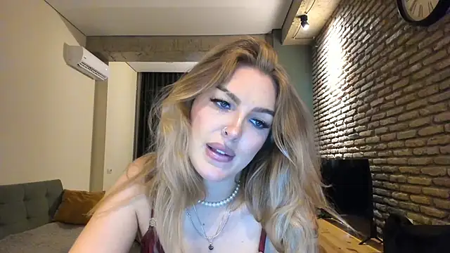 fifteenpoemn Live XXX chat