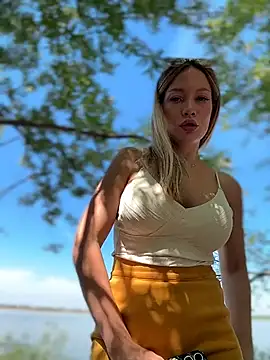 LavenderHot élő XXX-chatje