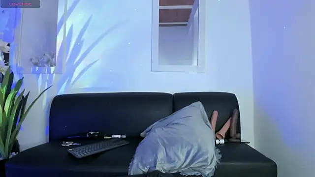 Dimitra_hells élő XXX-chatje