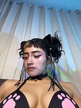 دردشة baby_akuma الجنسية المباشرة