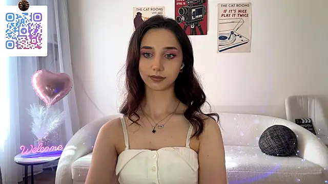 LinaMour XXX чат на живо