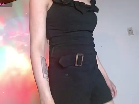 Scarlett_crastrawberry Adlı Modelin Canlı XXX Sohbeti