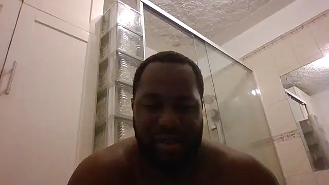 Bighood_T live XXX chat