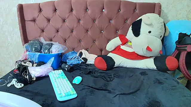 SelinaRussell Chat XXX live