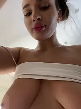 LillyNatty18 Chat XXX live