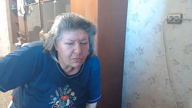 HotLusi's Live XXX Chat