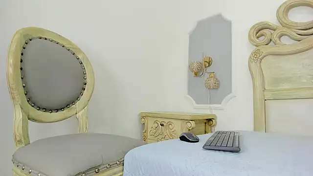 naia_cox's Live XXX Chat