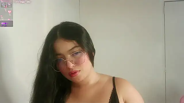 AbrilVelastegui7's Live XXX Chat