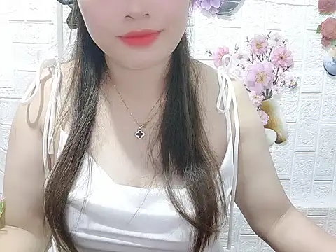 Chat XXX en directo de Kimlii-lie