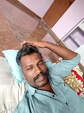 Paramkeerthi 라이브 XXX 채팅