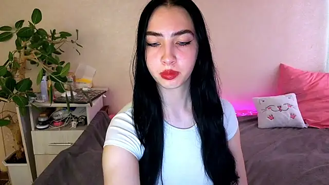 Chat +18 de WildKittenX_ ao vivo