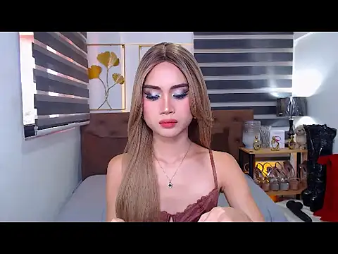 JuicyCockThea live XXX chat