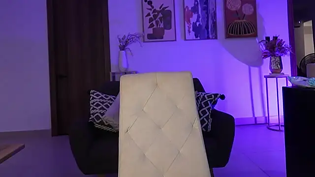 HOTBLACKANDWHITE2 – Naživo XXX chat