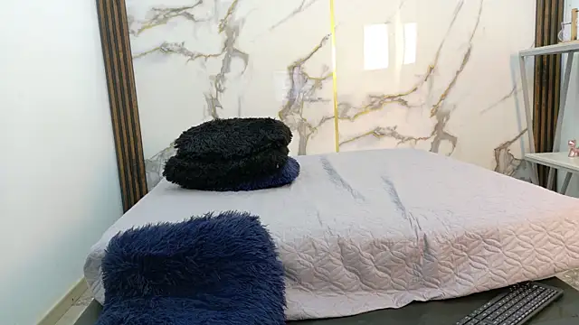 دردشة AbbyAndLiam الجنسية المباشرة