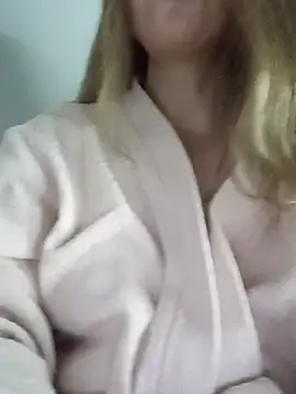 KattyLuuu লাইভ XXX চ্যাট