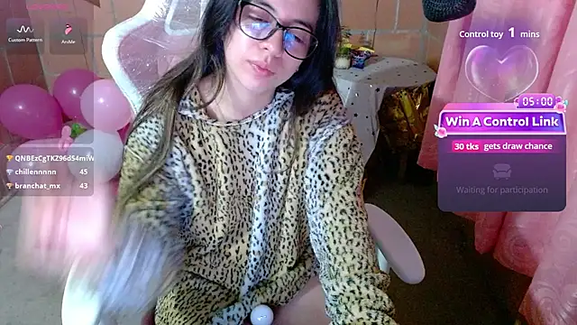 Maggie_Fox3 Adlı Modelin Canlı XXX Sohbeti