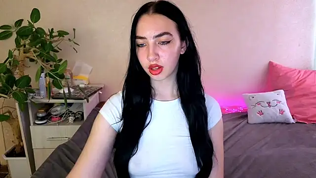WildKittenX_'s Live XXX Chat