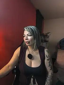 Chatroom XXX en direct de charlotedoll