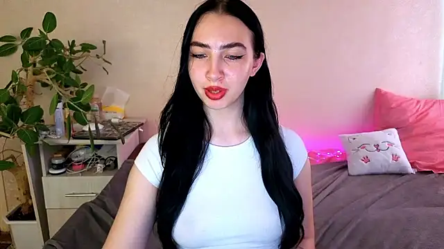 Czat XXX na żywo – WildKittenX_